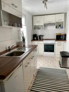 Kuchyň nebo kuchyňský kout v ubytování Ferienhaus Kaliva
