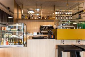 Minuman di The Lab Hotel & Apartments