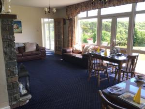 Gallery image of Aran Lodge in Bantry