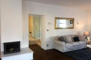 Φωτογραφία από το άλμπουμ του Luxusný 118m2 Apartmán s Krbom v Centre Nitry σε Nitra