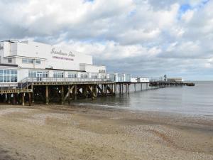 The building where the vacation home is located 