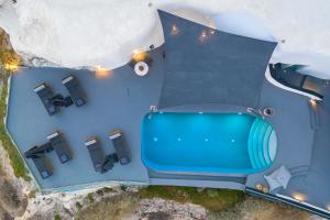 A piscina em ou perto de Pearl of Caldera Oia - Boutique Hotel by Pearl Hotel Collection