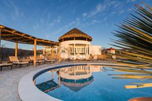 Bazén v ubytování Hotel Boutique Casa Tara nebo v jeho okolí