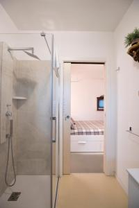 Koupelna v ubytování Come sentirsi a casa + 37 fotografií