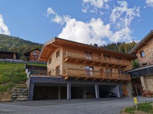 Afbeelding uit fotogalerij van Naturhaus am Arlberg in Warth am Arlberg