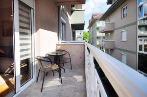 Balkón nebo terasa v ubytování Apartman Lora