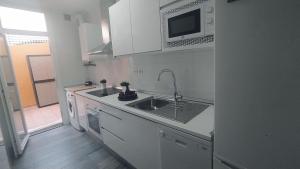 Kuchnia lub aneks kuchenny w obiekcie BEACH&GARDEN