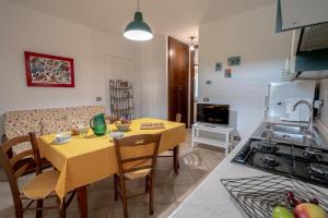 Η κουζίνα ή μικρή κουζίνα στο Iushi House