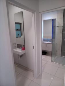 Kúpeľňa v ubytovaní Accommodation Rose Johannesburg