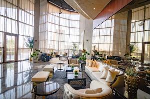 Lounge nebo bar v ubytování Royal Club By RVHR, Paramount Tower B, Business Bay