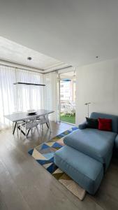 Gallery image of Luxurious 2 Bedrooms Apartment, 30 meter from beach in Nice