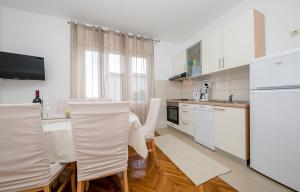 Køkken eller tekøkken på Apartments Ljubica Banjol