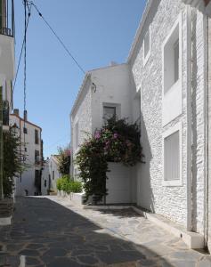 Gallery image of Centric Townhouse CADAQUÉS - Casa Voltes - in Cadaqués