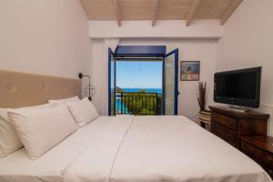 Imagen de la galería de Armiriki Holiday Home, en Agios Nikolaos