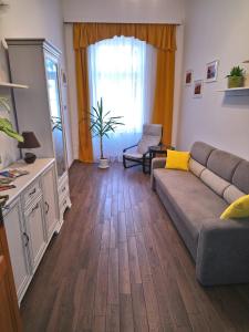 Kuchyňa alebo kuchynka v ubytovaní Dolina Apartman