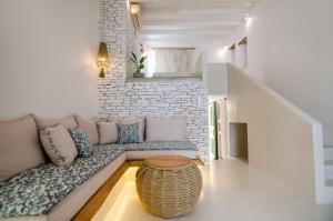 Istumisnurk majutusasutuses Levantes Ios Boutique Hotel