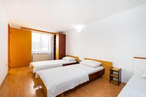 Fotografie z fotogalerie ubytování Apartments 4 You v Novalji