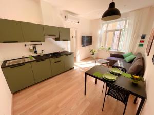Kuchyňa alebo kuchynka v ubytovaní Residence Neverin Trieste