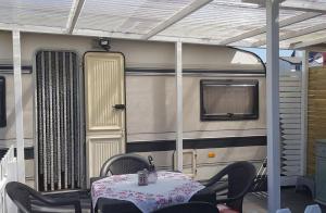 Fotografie z fotogalerie ubytování Alte-Strandvogtei-Sellin-Ferienwohnwagen-mit-extra-Bad-direkt-im-Herzen-vom-Ostseebad-Sellin v destinaci Ostseebad Sellin