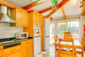 Dapur atau dapur kecil di E348 Sanfora by Mallorca Villa Selection