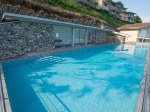 Gallery image of Van Gogh - beautiful lake Iseo view and swimming pool in Parzanica