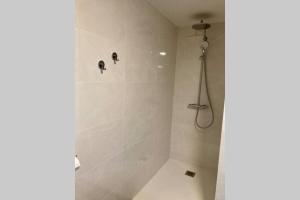 Ένα μπάνιο στο Appartement Stanatura - Luxe - Proche du port - 1 chambre - Pour des vacances paisibles +16 φωτογραφίες