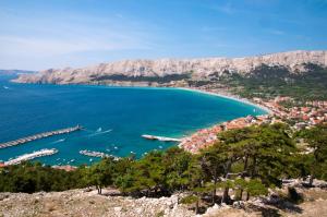 Galeriebild der Unterkunft Apartment in Malinska with Seaview, Terrace, Air condition, WIFI (4690-3) in Malinska