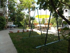Galeriebild der Unterkunft Apartment in Malinska with Seaview, Terrace, Air condition, WIFI (4690-3) in Malinska
