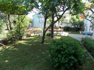 Galeriebild der Unterkunft Apartment in Malinska with Seaview, Terrace, Air condition, WIFI (4690-3) in Malinska