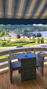 Θέα στο ποτάμι κοντά σε αυτό το διαμέρισμα