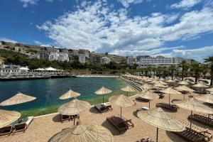 Golden Seaview Apartment - Imazhi 11