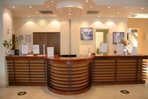 Lobbyen eller receptionen på Corfu Hellinis Hotel