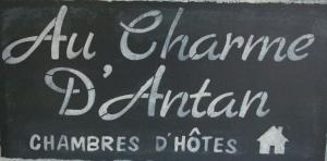 Au charme d'antan في Féron: لوحة إعلان تنص على كل فرصة Daruminias detoit chicago