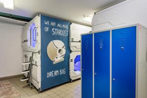 Posteľ alebo postele v izbe v ubytovaní Space Home Apartment - Inner City