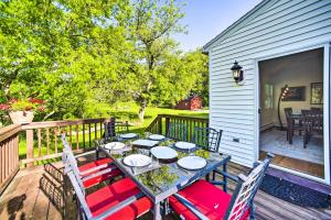 Gallery image of Peaceful Family Home with Fire Pit and Large Yard in Williamstown