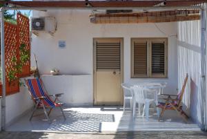Photo de la galerie de l'établissement Case Vacanze La Cernia Bruna, à Ustica
