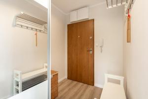 Postel nebo postele na pokoji v ubytování Sun House Apartment + free parking