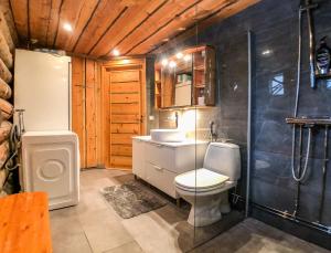 Ένα μπάνιο στο Ruka Chalet Oliver +45 φωτογραφίες