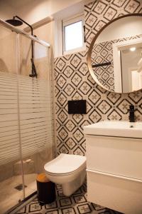Koupelna v ubytování Stylish Modern Maisonnette
