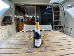 Pića u objektu Luxury Italian Motor Yacht