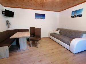 Posezení v ubytování Ferienwohnung Prast