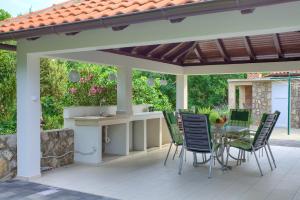 Patio nebo venkovní prostory v ubytování Apartments Ivica Krk Island