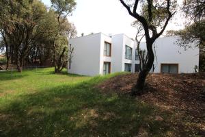 Fotografie z fotogalerie ubytování Apartamento 2 dormitorios con piscina y jardín - Apartamentos Montesomo v destinaci Somo