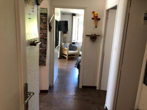 Mynd úr myndasafni af logement avec piscine couverte chauffée du 15 avril à octobre et spa privatifs, vue í Estivareilles