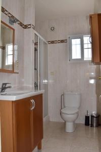 Koupelna v ubytování Casa Daguet + 14 fotografií