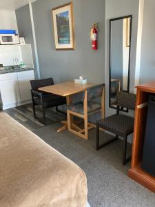 Afbeelding uit fotogalerij van Taber Motel in Taber