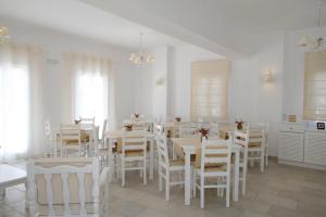 Foto Perissas asuva majutusasutuse SPIROS & HIROKO Hotel - ADULTS ONLY galeriist