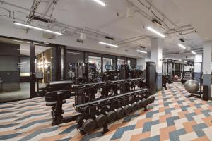 Fitness centrum a/nebo fitness zařízení v ubytování Clayton Hotel & Members Club