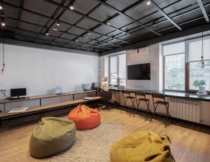 TV a/nebo společenská místnost v ubytování Kantar Hostel