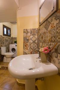 Kúpeľňa v ubytovaní Siciliabedda Catania Holiday House